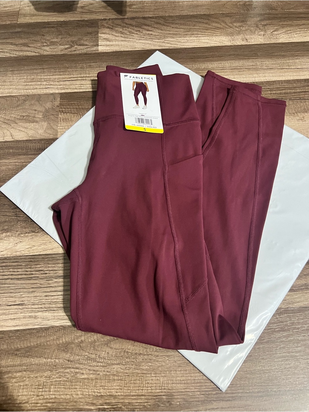 NWT Fabletics Women’s Maroon Performance Pants